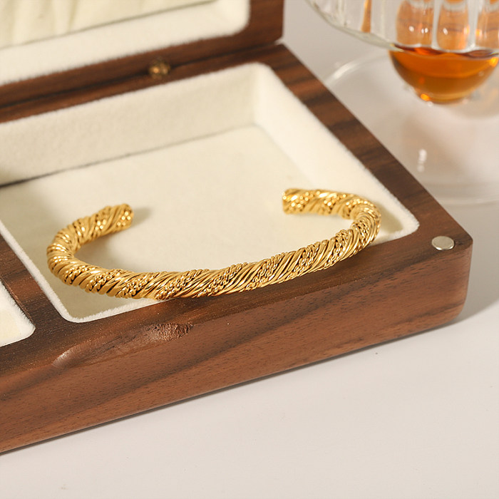Wholesale Nordic Style Vintage Style Solid Color Stainless Steel Plating 18K Gold Plated Bangle