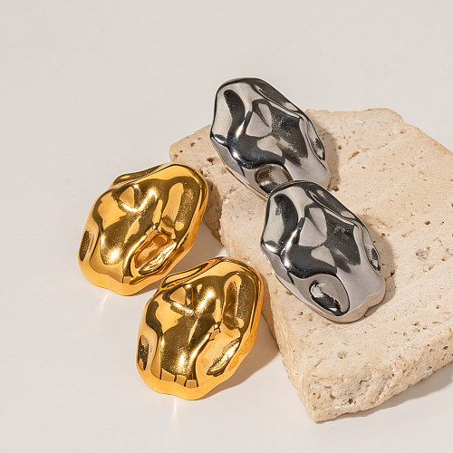 زوج واحد من الأقراط المطلية بالذهب عيار 1 قيراط من الفولاذ المقاوم للصدأ بتصميم بسيط كاجوال