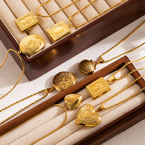 Moderner Stil, quadratisch, herzförmig, Muschel-Edelstahl, dreidimensionale Schnitzerei, 18 Karat vergoldet, Anhänger-Halskette