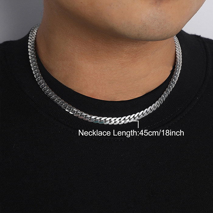 Klassische Halskette aus einfarbigem Edelstahl