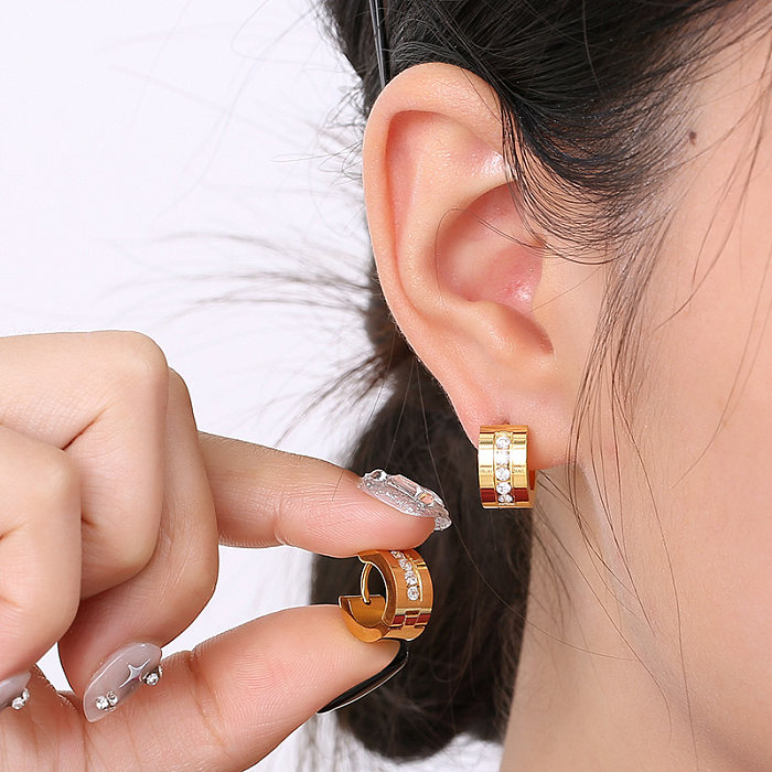 1 paire de boucles d'oreilles luxueuses en acier inoxydable et Zircon plaqué or 18 carats, couleur unie