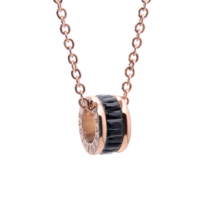 Elegante süße runde Buchstaben-Anhänger-Halskette aus Edelstahl