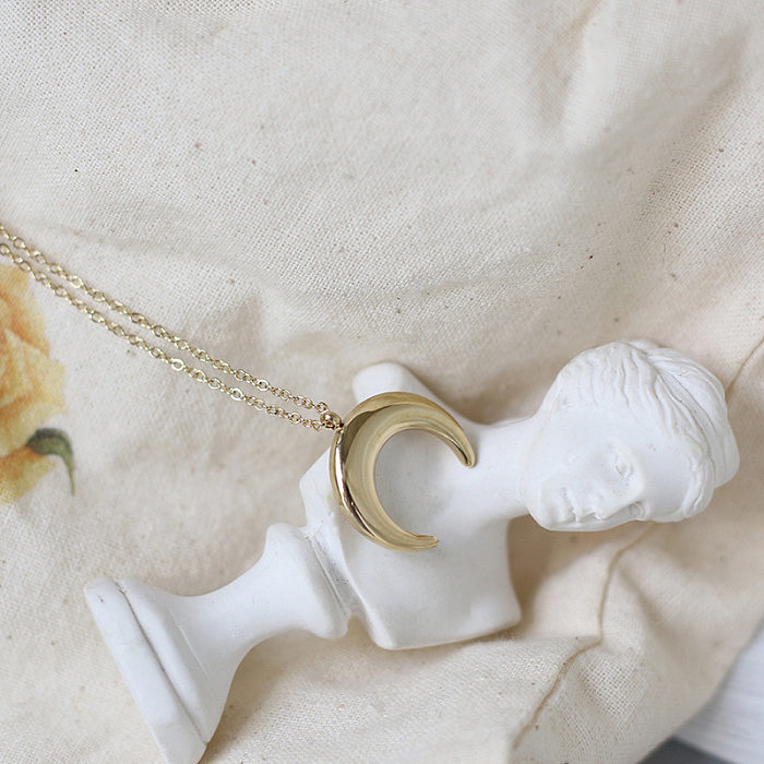 18K Inverted Crescent Horn Titanium Necklace Wholesale jewelry