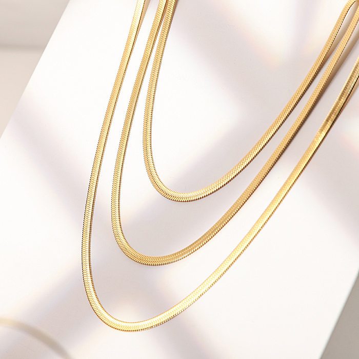 Colares em camadas banhadas a ouro de aço inoxidável geométrico de estilo simples
