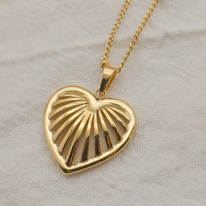 Women'S Fashion Simple Style Star Moon Heart Stainless Steel  Necklace Plating