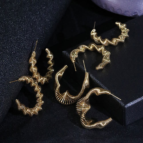 1 Paar lässige, einfarbige Edelstahl-Ohrringe mit 18-Karat-Vergoldung