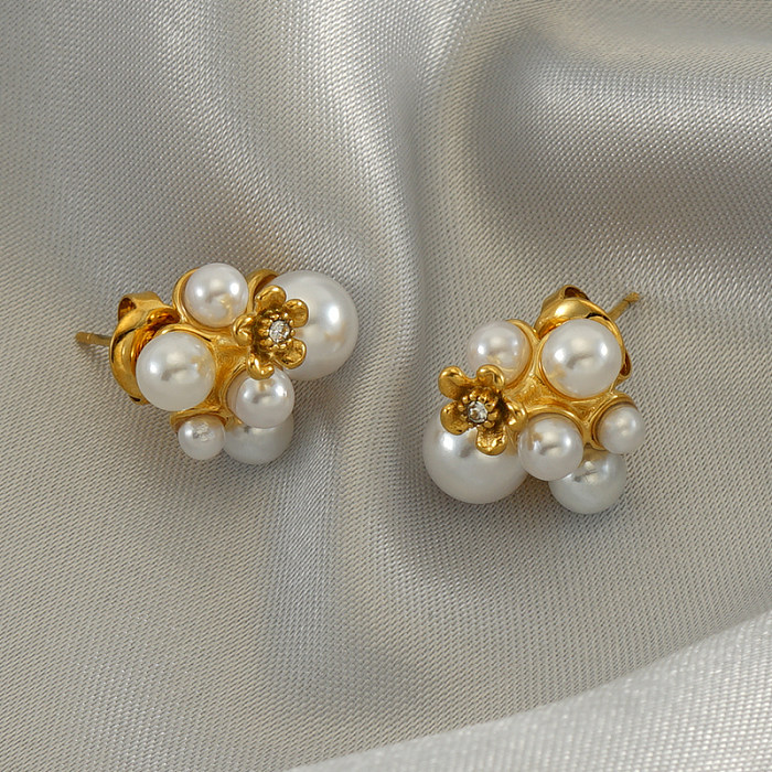 1 paire de clous d'oreilles plaqués or 18 carats, Style Vintage, placage de polissage de fleurs, perles artificielles en acier inoxydable