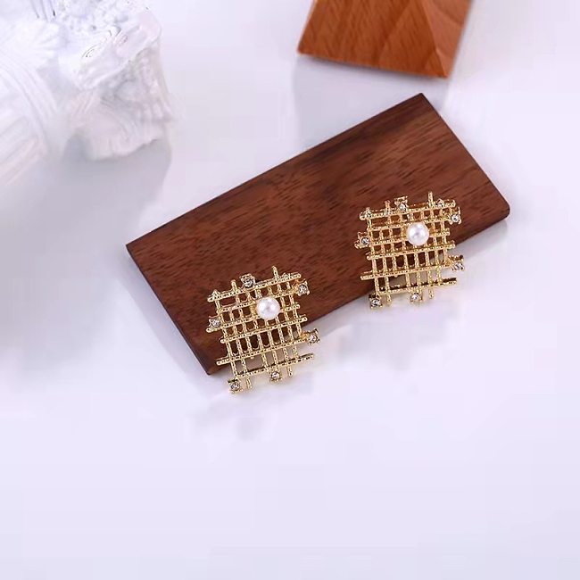 1 Pair Basic Simple Style Commute Square Inlay Stainless Steel  Artificial Pearls Ear Studs