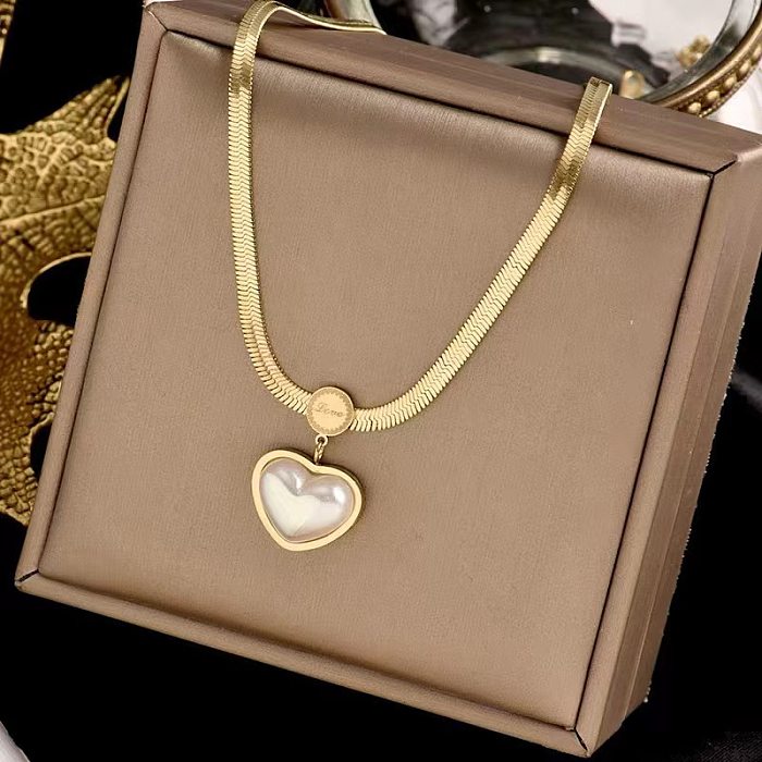 Collier pendentif en perles artificielles avec incrustation de placage en acier inoxydable en forme de cœur doux de Style IG