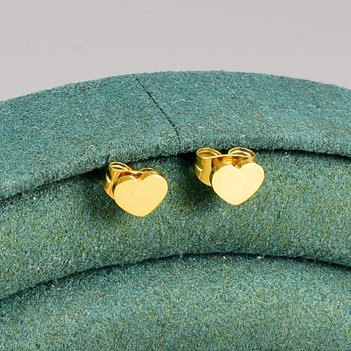 1 paire de clous d'oreilles en acier inoxydable plaqué en forme de cœur, Style Simple