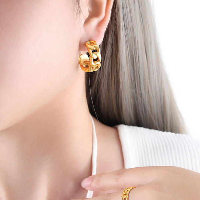 1 Pair Casual Retro C Shape Plating Hollow Out Carving Stainless Steel 18K Gold Plated Ear Studs