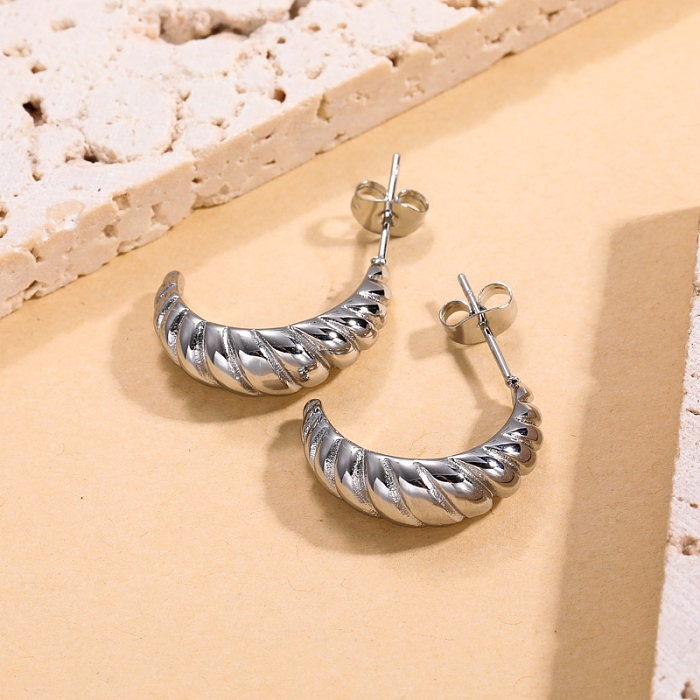 Pendentifs plaqués or 18 carats pvd de nicho de alta costura envueltos en cuernos