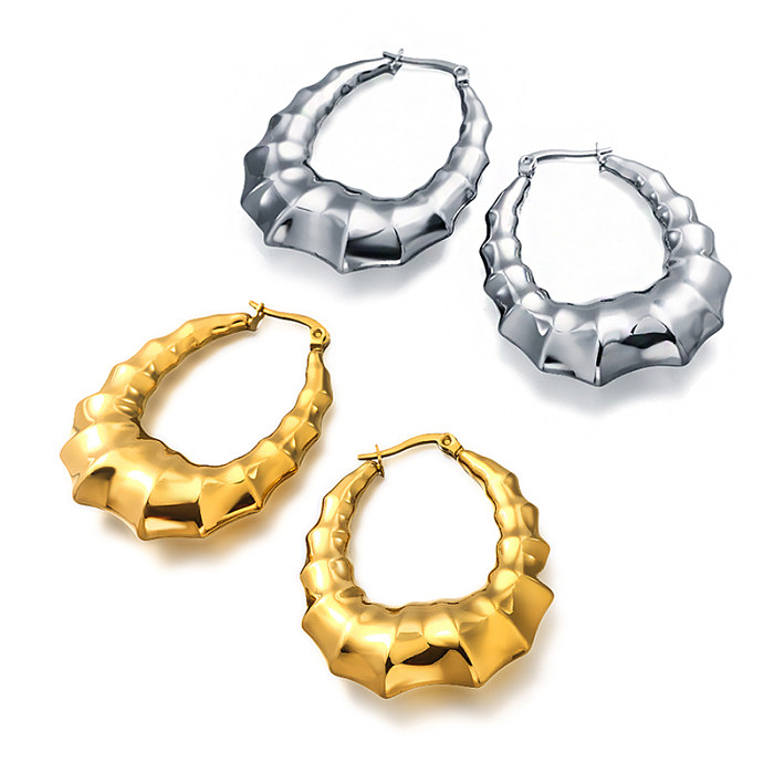 18K gold pvd U-shaped hollow crescent shrimp pattern, exaggerated and versatile design, ear buckle
