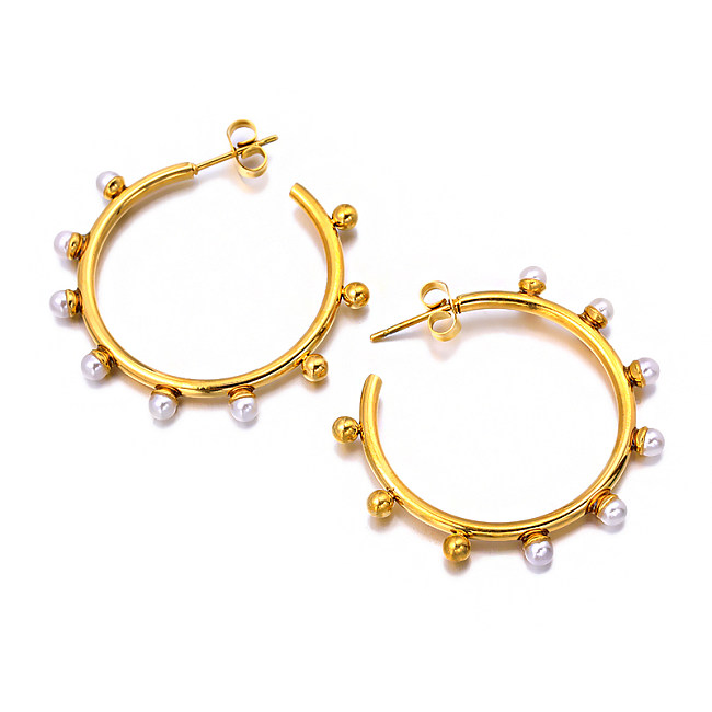 18K gold pvd 3mm pearl circular geometric pattern C-shaped arrangement inlaid with pearls, simple and versatile ear buckle