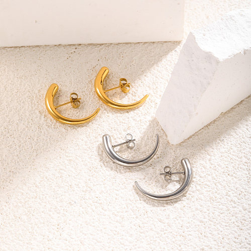 Hollow crescent shaped curved smooth minimalist and versatile design with ear buckle