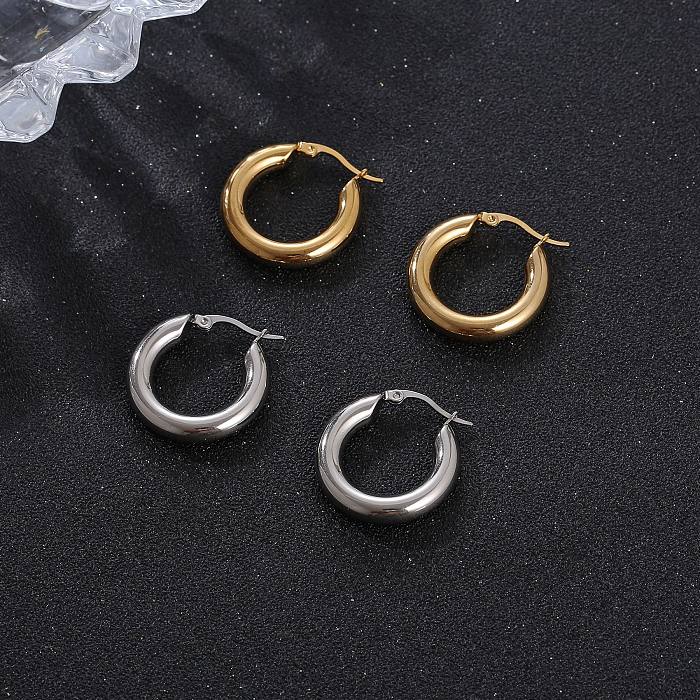 Pendientes de aro Huggies chapados en oro de 5 quilates de acero inoxidable de diseño simple con alambre de 18 mm