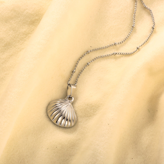Simple ocean style shell necklace