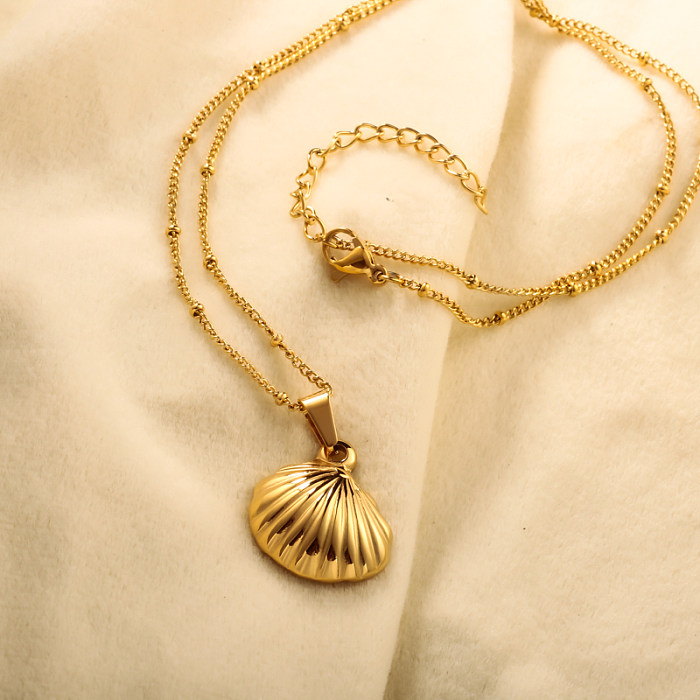 Simple ocean style shell necklace