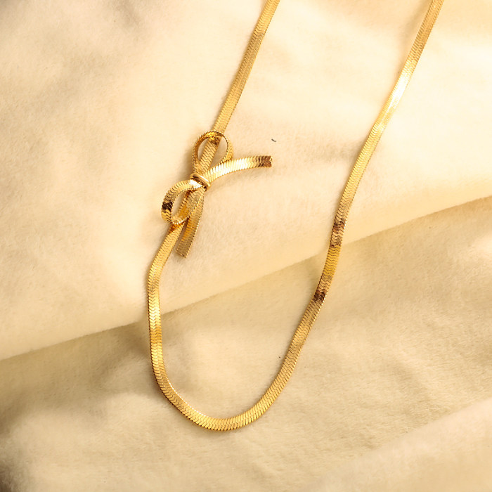 Minimally designed 3mm bow necklace