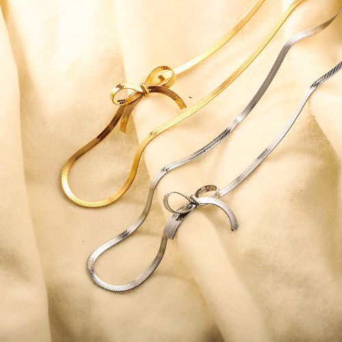 Minimally designed 3mm bow necklace