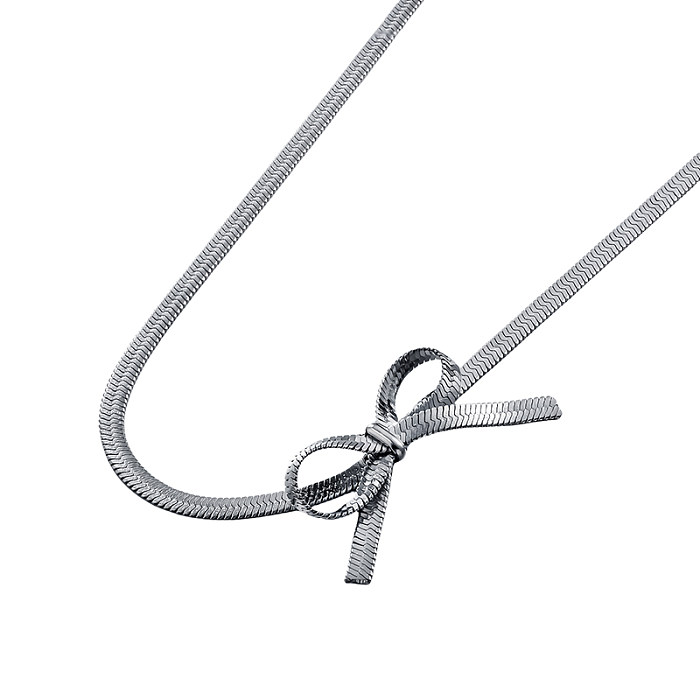 Minimally designed 3mm bow necklace