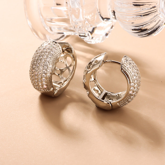 Brass wire diameter 10mm hollow pattern inlaid with zircon ear rings
