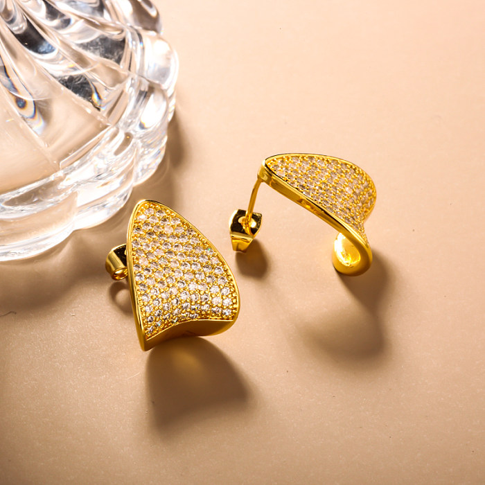 Brass curved geometric pattern texture inlaid with zircon earrings