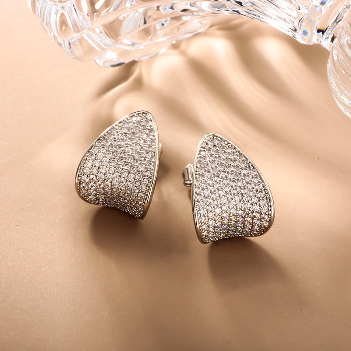 Brass curved geometric pattern texture inlaid with zircon earrings