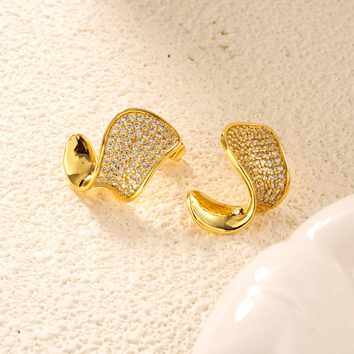 Brass twisted curve inlaid zircon earrings