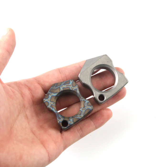 DICORIA Titanium Alloy Multi-function Self-defense EDC Knuckles Corkscrew Outdoor Singer Finger Buckle EDC Tool