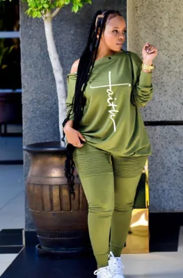 Winter Green Print Slash Shoulder Shirt and Pants Casual Two Piece Set