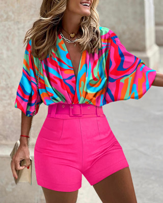 Women'S Printed V-Neck Bat Sleeve Top And Shorts Set With Belt
