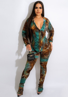 Women Printed Shirt and Bell Bottom Pants Two Piece Set
