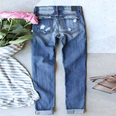 Stylish Printed Ripped Mid-Rise Straight Women's Denim Pants