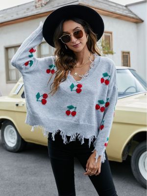 Women Loose V-Neck Tassel Crop Sweater