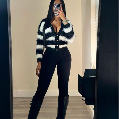 Women winter black and white striped single-breasted cardigan knitting shirt