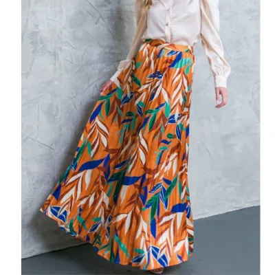 Fashionable Printed Long-Sleeved Top And Pleated Skirt Two-Piece Set