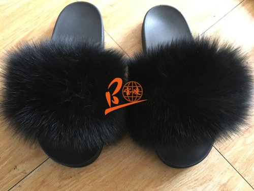 BLFSCB Black Fox Fur Slippers