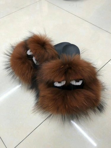 BLFM05 Brown Raccoon Monster Fur Slippers