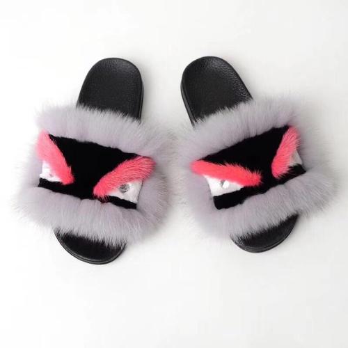 BLFM22 Grey Monster Fox Fur Slides