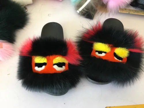 BLFM31 Black Red Monster Fox Fur Slides