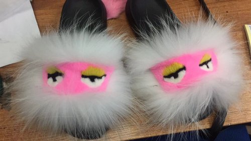 BLFM10 White Monster Fox Fur Slides