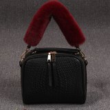 2020 New Fashion Handbag Chains Shoulder Bag Fur Straps 88669