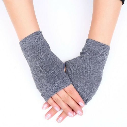 Female Fingerless Gloves Without Fingers