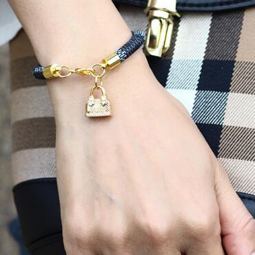 Fashion Leather Trend Gold-plated Mini Bag Bracelet Bracelets QNW263344