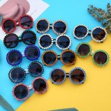 Rhinestone Female Trendy Gradient Suglasses GV100516