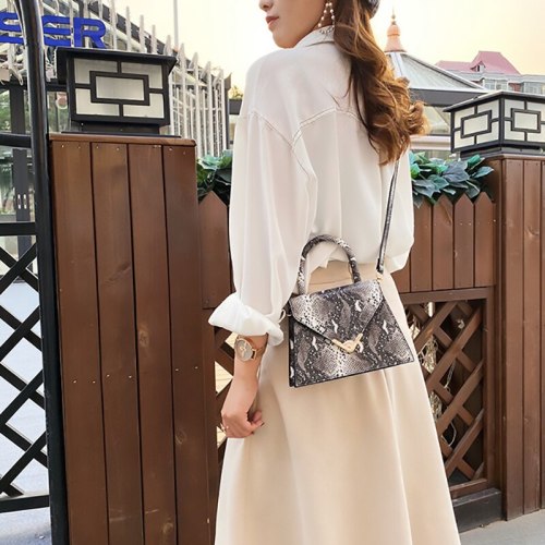 Fashion One-Shoulder Messenger Snake Skin Mini Square Handbags 1479810