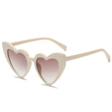Women Love Vintage Heart Sunglasses s1707081