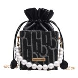 Fashion Women Drawstring Pocket Shoulder Pearl Chain Handbags 778495