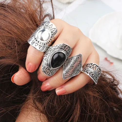 Women 4 Pcs/set Vintage Ethnic Black Resin Beads Water Drop Finger Rings 364051